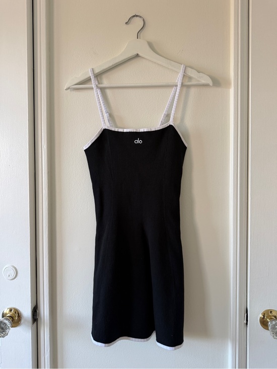 ALO Yoga Dresses & Skirts - ALO *NWOT* Black / White Highline Ribbed Sweater Knit Dress